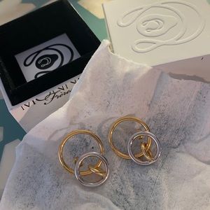 Charlotte Chesnais Interlocking hoop earrings